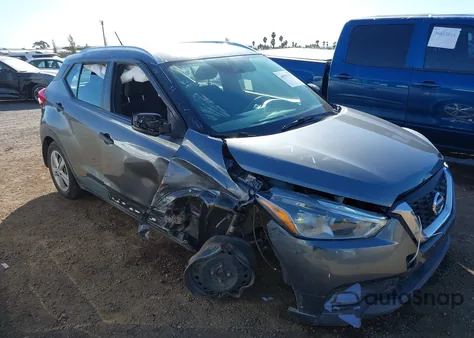 2019 Nissan Kicks S z USA, uszkodzony, nr VIN 3N1CP5CU4KL541663